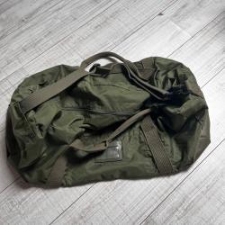 Grand sac cargo ou TAP, militaire, id&eacute;al chasse ou autre.