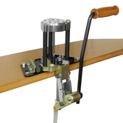 Presse de rechargement Lee &agrave; tourelle 4 trous avec index automatique.