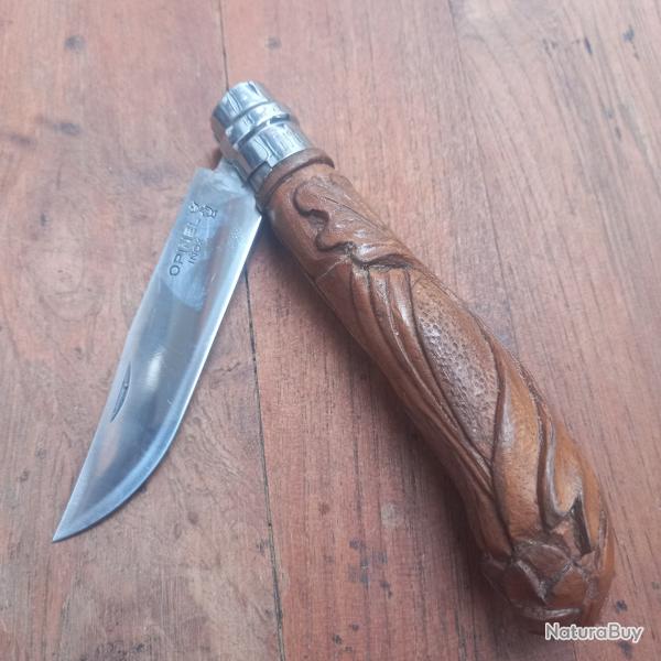 Joli Couteau OPINEL Inox N8 Manche en Bois Sculpt�