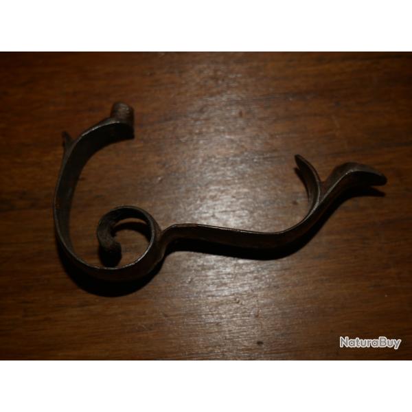 Pontet � volutes de fusil de chasse � broche
