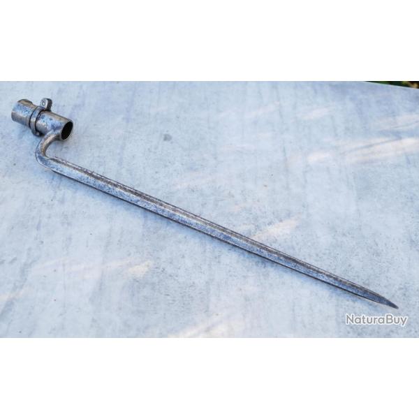 Baionnette douille britannique pour fusil Brown Bess �poque XVIII i�me ou XIX i�me ref bx19dou001