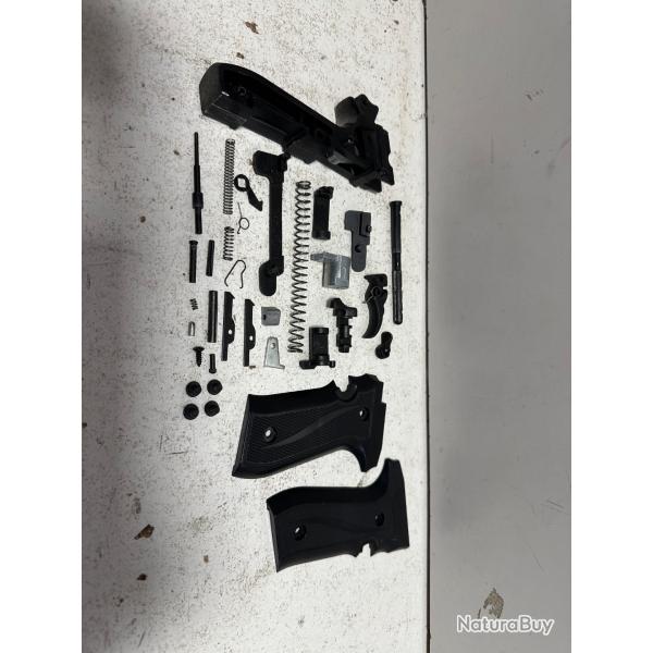 Lot de pi�ces pour pistolet Ekol F1RAT MAGNUM cal.9mm pak