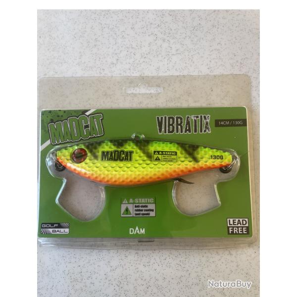 MADCAT vibratix 14 cm 130 g - leurre silure -r�f 70803