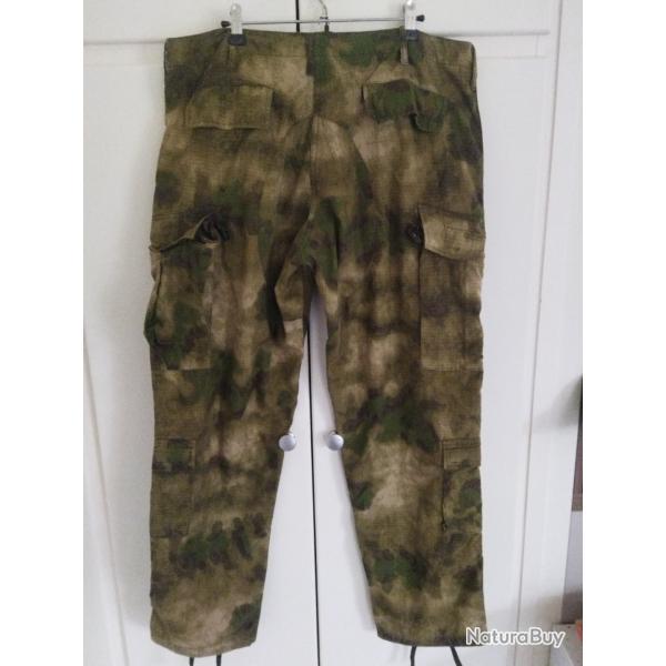 Pantalon A-TACS FG Miltec taille L + casquette 101 inc