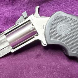 Revolver NAA Black Widow - .22 LR et .22 Magnum - Deux barillets - cat&eacute;gorie B