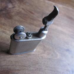 ancien briquet  myon 201  essence