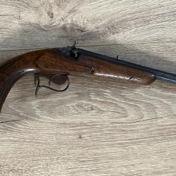 Pistolet de tir autrichien &agrave; canon lisse, chambr&eacute; en 6 mm Flobert, portant sur le dessus du canon l'