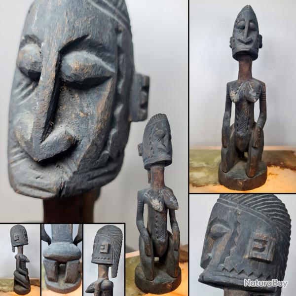 Statue Dogon Bombou-toro, H : 40 cm, L : 10 cm, P : 11 cm
