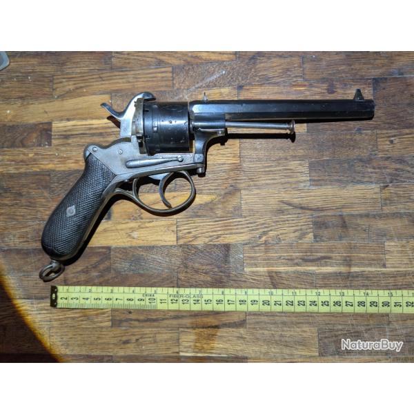 Gros revolver � broches cal 12 mm