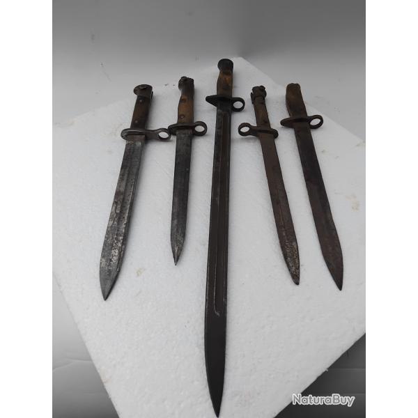 lot de 5 ba�onnettes anciennes