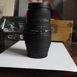 T&eacute;l&eacute;objectif Sigma 70/300  pour appareil photo Sony