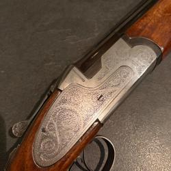 SUPERBE FUSIL SUPERPOSE DE QUALIT&Eacute; PAR FELIX SARASQUETA. 12/70 &Eacute;TAT TR&Egrave;S BIEN.