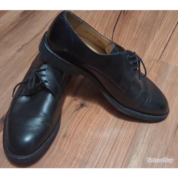 Chaussures de c�r�monie Hardrige en cuir noir P.40