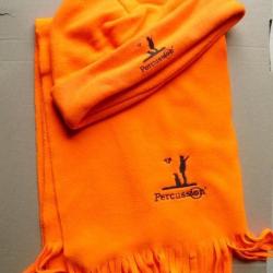 Lot ; Bonnet et &eacute;charpe polaire fluo...