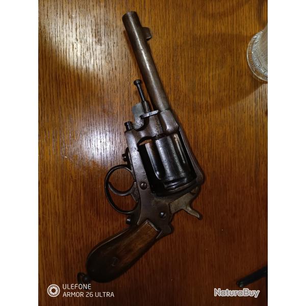 Revolver Mont�n�grin 11m fabrication Li�geoise