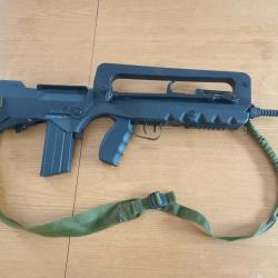 Famas F1 evo cybergun