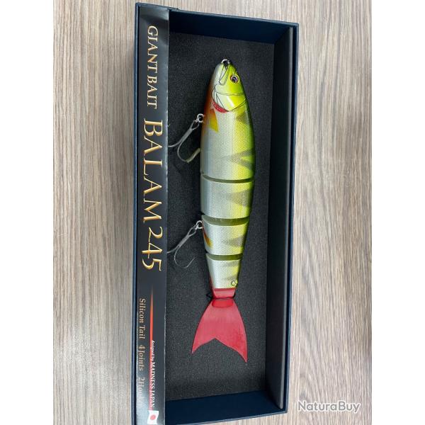 VEND GIANT BAIT BALAM 245