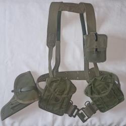 Equipement FAMAS soldat Fran&ccedil;ais vintage &eacute;tat neuf