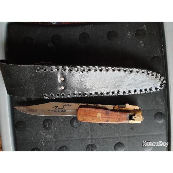 Grand couteau de chasse pliant ROSTFREI Mod�le Cobra dans son �tui cuir