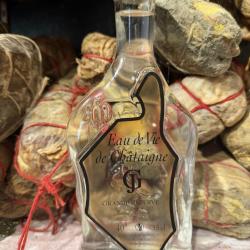 Eau de vie de ch&acirc;taigne: spiritueux corse