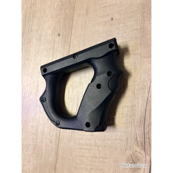 Poign�e tactique pour rail Picatinny 20mm Noir Wosport