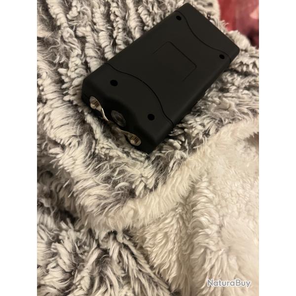 Lot Taser shocker Umarex + couteau de chasse