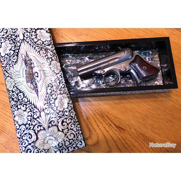 SUPERBE COFFRET POUR PETIT REVOLVER + AUTRES OBJETS ANCIENS RECOUVERT DE NACRE EXTERIEUR + INTERIEUR