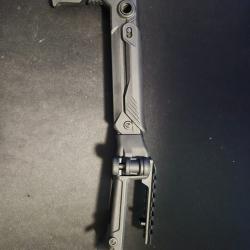 Crosse pliante / r&eacute;tractable en polym&egrave;re Action Army pour AAP-01 / AAP-01C