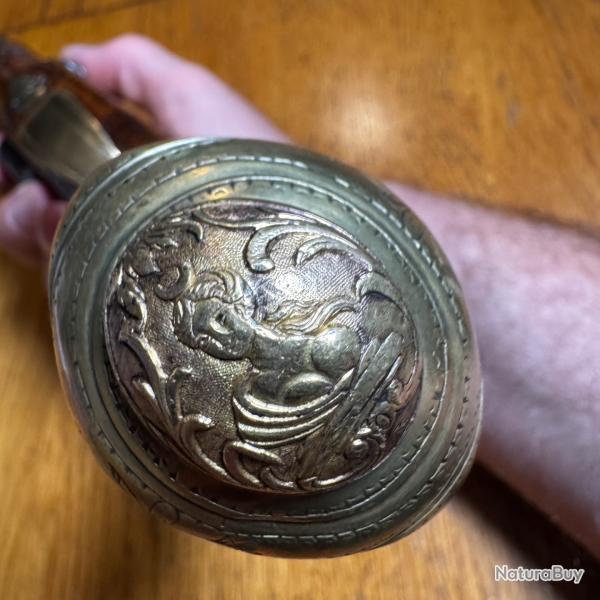 Nouvelle question sur SUPERBE PISTOLET A SILEX DE DEMI AR�ON PLATINE SIGN�E S. BON (Lons-le-Saunier)
