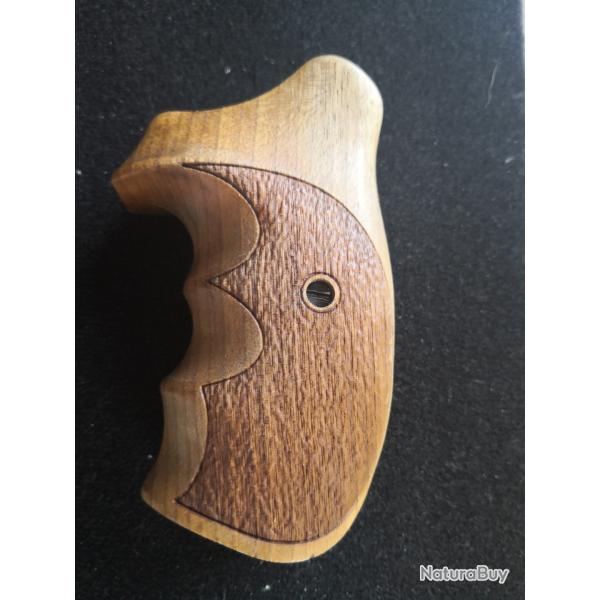 Plaquettes bois pour revolver