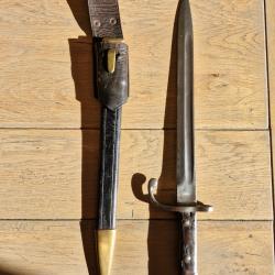 Ba&iuml;onnette Mauser br&eacute;silienne M1908 (WKC Solingen) avec son fourreau et porte-gousset