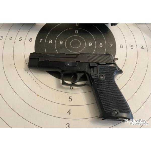 Sig Sauer P220