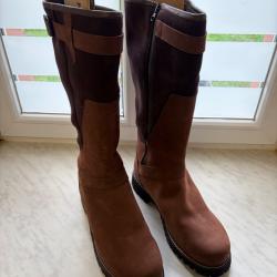 Bottes Aigle cuir en Goretex int&eacute;rieur fourr&eacute; laine .