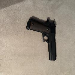 R&eacute;plique Colt 1911 &eacute;dition full m&eacute;tal ( CO2 )