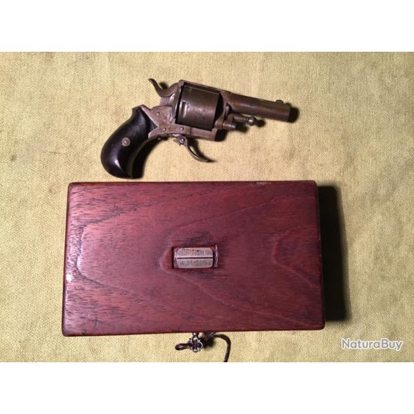 REVOLVER  BRITISH BULLDOG CAL 320 fabrication LIEGOISE