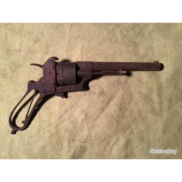 REVOLVER  � BROCHE. type GASSER CAL 12mm