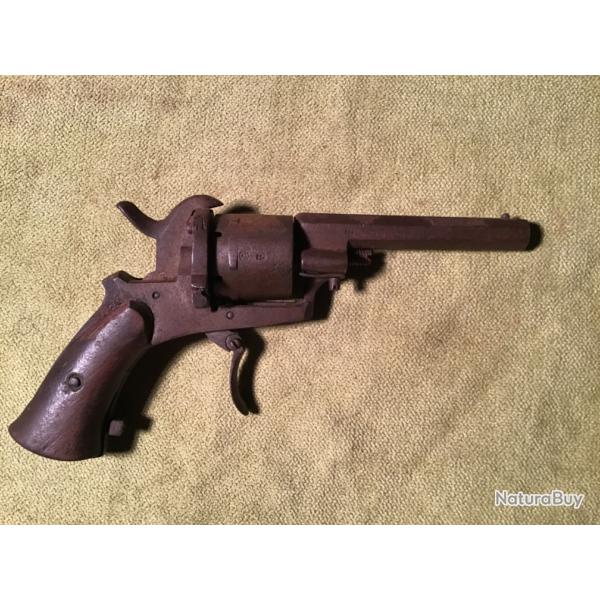 REVOLVER  � BROCHE. FABRICATION LI�GEOISE