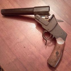Tr&egrave;s beau lance fus&eacute;e HEBEL 1884CHR.F Christoph  Funk . SUHL
