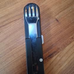 Vend 2 couteau ,un Bivouac 5 pieces plus un morakniv 2 couleurs basic