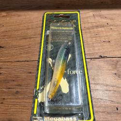 Leurre de surface MEGABASS Dog X S Noir/Jaune