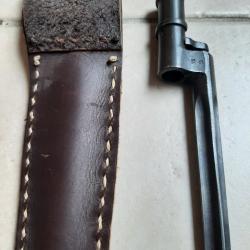 Ba&iuml;onette mosin nagant avec etuit cuir fair main