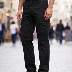 CHALLENGER KINGSTON3 -- Pantalon cargo noir : le confort stretch multipoches 44