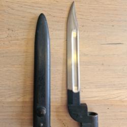 Ba&iuml;onnette britannique No. 9 Mk. I pour Lee-Enfield N&deg;4, 1954 avec fourreau