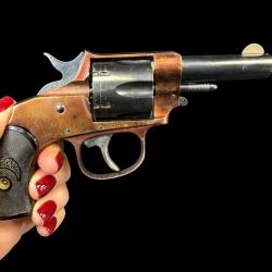 RARE REVOLVER FOREHAND DA N.32 mod&egrave;le 1877 cal. 32 rimfire