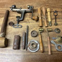 Sertisseur et accessoires pour le rechargement en calibre 16