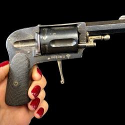 REVOLVER HAMMERLESS cal. 32sw long