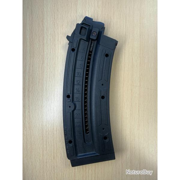 CHARGEUR GSG .22 LR STYLE AK-47 AVEC FEN�TRE - 24 COUPS