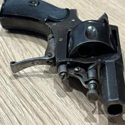 Buldog calibre 320 &eacute;tat proche du neuf