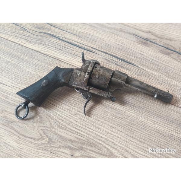 Grand Revolver de Type Lefaucheux Calibre 9mm � Broche - Fin XIXe - Pour Pi�ces ou Restauration