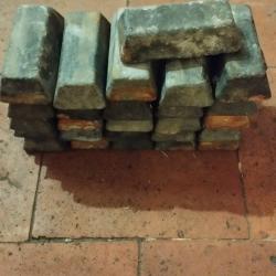 10kg de plomb en lingot  (1 euro sans prix de reserve)